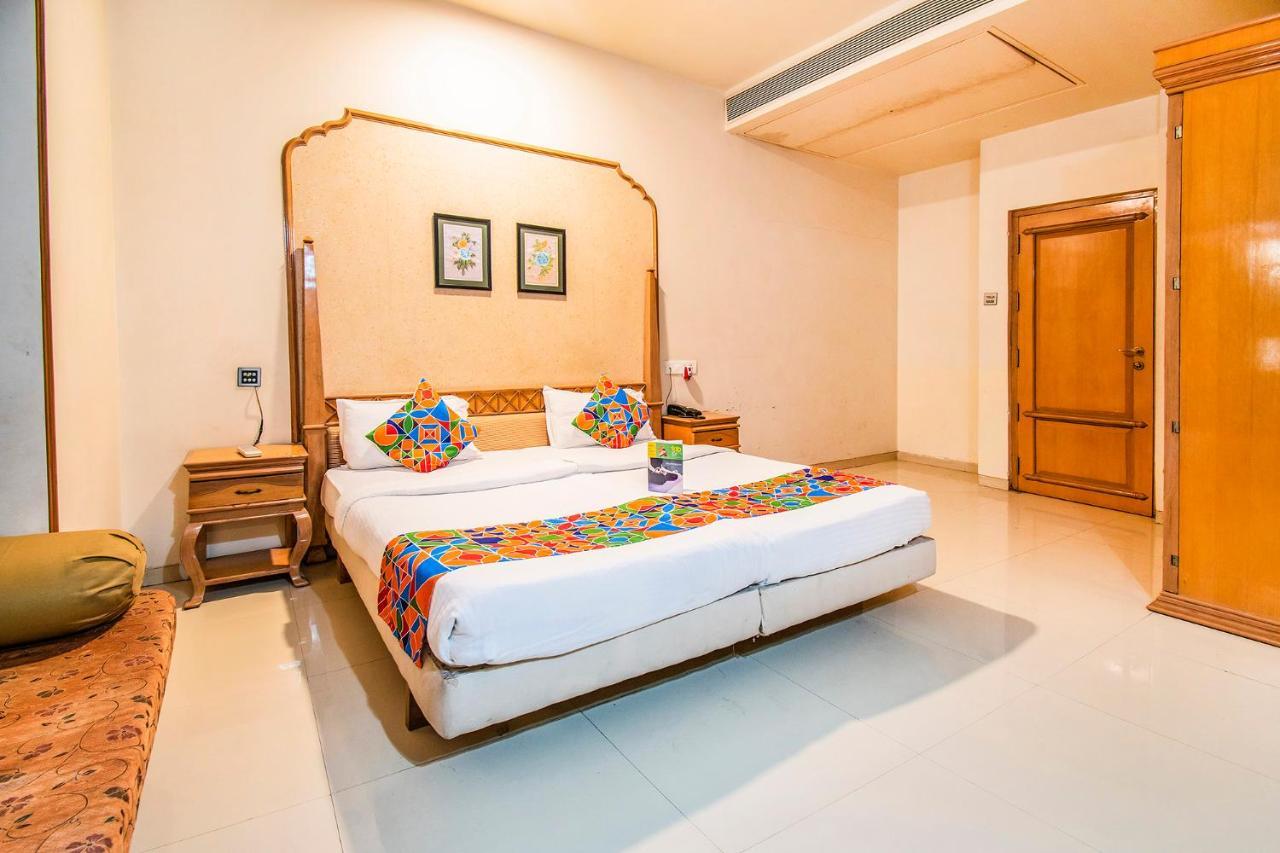 Collection O Hotel Rajwada Near The Pavillion Pune Exterior foto